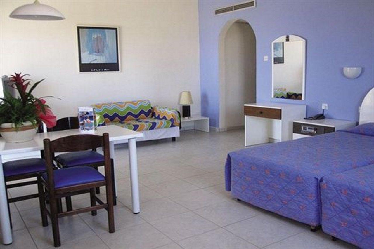 Crown Resorts Elamaris Protaras Eksteriør bilde